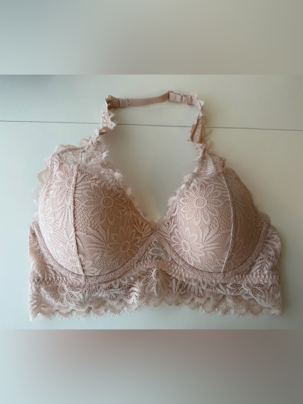 Pink Victoria's Secret Bra Women Medium Lace Bralette Lined Halter Wired Lace